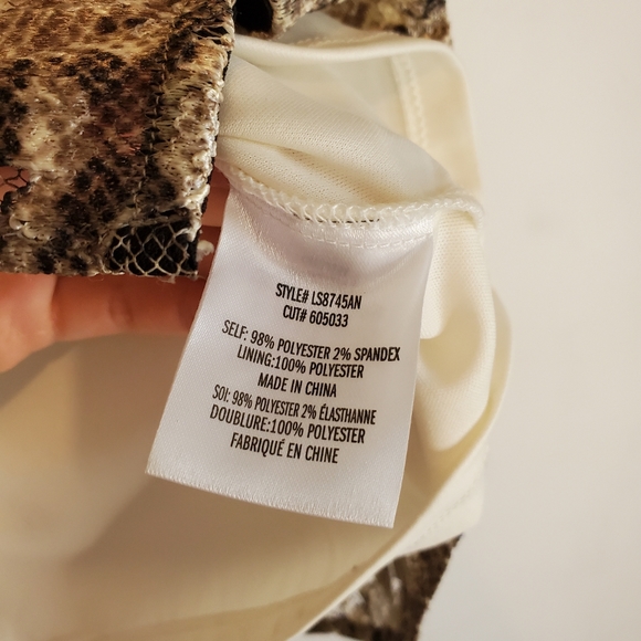 ANTHROPOLOGIE EVA FRANCO Snakeskin Print Button Front Short Sleeve Blouse sz XS - Picture 7 of 7